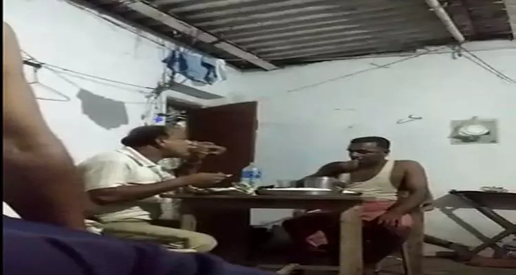 थानाध्यक्ष के सामने सिपाही का शराब का पैग बनाते वीडियो वायरल