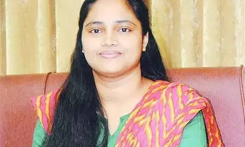 प्रयागराज की कुमारी प्रतिभा मिश्रा ने पीसीएस की परीक्षा में 18वीं रैंक की हासिल प्रयागराज की कुमारी प्रतिभा मिश्रा ने पीसीएस की परीक्षा में 18वीं रैंक की हासिल