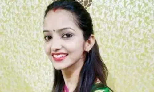 बीजेपी विधायक की बेटी साक्षी मिश्रा को फिर मिली धमकी, बाहुबली हरिशंकर तिवारी का बताया रिश्तेदार बीजेपी विधायक की बेटी साक्षी मिश्रा को फिर मिली धमकी, बाहुबली हरिशंकर तिवारी का बताया रिश्तेदार