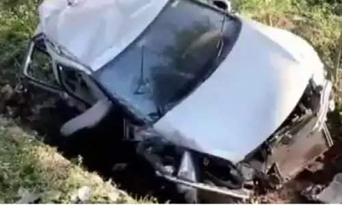 टिहरी गढ़वाल में सड़क हादसा, कार में सवार पांच की मौत टिहरी गढ़वाल में सड़क हादसा, कार में सवार पांच की मौत