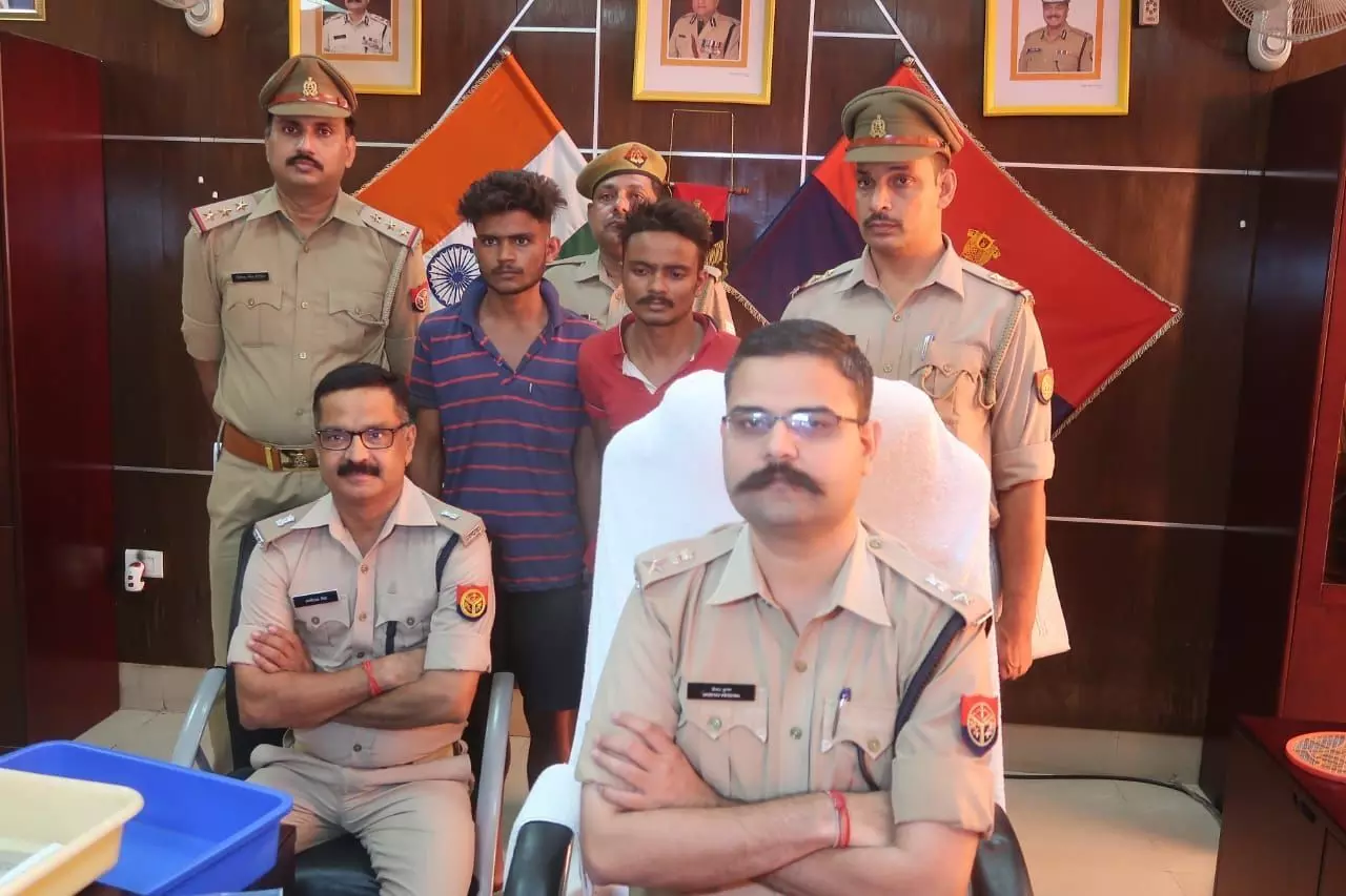 नोएडा पुलिस ने एटीएम तोडकर पैसे चोरी करने वाले दो शातिर अपराधी किये गिरफ्तार नोएडा पुलिस ने एटीएम तोडकर पैसे चोरी करने वाले दो शातिर अपराधी किये गिरफ्तार