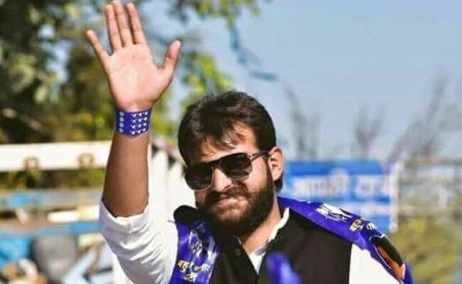 मुख्तार अंसारी के बेटे अब्बास ने नियमों को तोड़कर खरीदे हथियार, पुलिस ने की चार्जशीट दाखिल मुख्तार अंसारी के बेटे अब्बास ने नियमों को तोड़कर खरीदे हथियार, पुलिस ने की चार्जशीट दाखिल