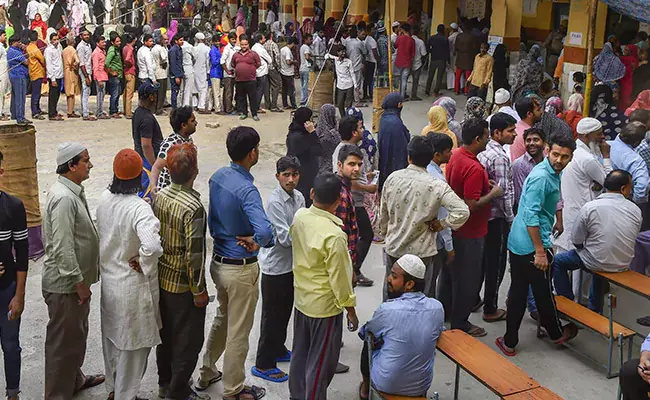 विधानसभा चुनाव LIVE : 5 बजे तक महाराष्ट्र में 45% और हरियाणा में 55% मतदान; मेवात में 4 बूथों पर हिंसक झड़प