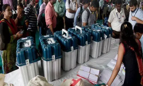 यूपी-बिहार की 16 सीटों पर उपचुनाव, माना जा रहा है आगामी चुनावों का सेमीफाइनल यूपी-बिहार की 16 सीटों पर उपचुनाव, माना जा रहा है आगामी चुनावों का सेमीफाइनल