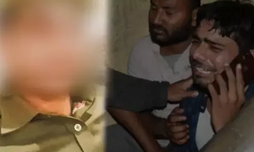 प्रयागराज में डीआईजी कार्यालय में तैनात फॉलोवर ने पत्नी, बेटे की हत्या कर पुलिस लाइन में लगाई फांसी, हड़कंप प्रयागराज में डीआईजी कार्यालय में तैनात फॉलोवर ने पत्नी, बेटे की हत्या कर पुलिस लाइन में लगाई फांसी, हड़कंप