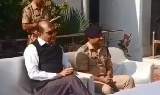 मुरादाबाद में नोडल अधिकारी एडीजी कमल सक्सेना जा पहुंचे अचानक मुगलपुरा थाने मुरादाबाद में नोडल अधिकारी एडीजी कमल सक्सेना जा पहुंचे अचानक मुगलपुरा थाने