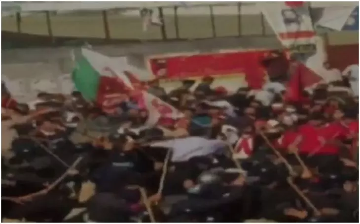 POK में आजादी का आंदोलन बेकाबू, मुजफ्फराबाद में लगाया गया आपातकाल, देखें Video