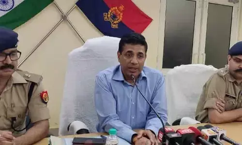 एसएसपी वैभव कृष्ण के कार्यों से एडीजी भी खुश नजर आये, जनता के बीच पहुँच कर ली राय एसएसपी वैभव कृष्ण के कार्यों से एडीजी भी खुश नजर आये, जनता के बीच पहुँच कर ली राय