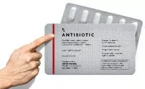 दवाइयों के पत्ते पर क्यों होती है लाल लकीर? कभी न करें नजरअंदाज