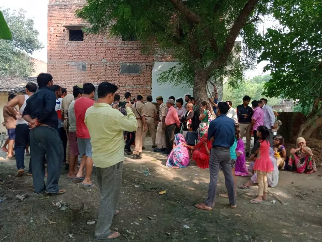 प्रयागराज में जमीनी विवाद में दो दोस्तों की हत्या! प्रयागराज में जमीनी विवाद में दो दोस्तों की हत्या!