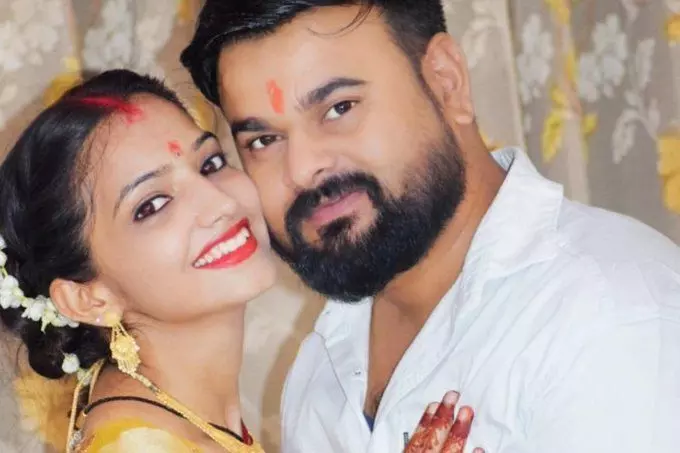 लव मैरिज करने वाली साक्षी के पति अजितेश को मिली जान से मारने की धमकी लव मैरिज करने वाली साक्षी के पति अजितेश को मिली जान से मारने की धमकी