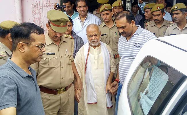 विशेष अदालत को सौंपा गया चिन्मयानंद मामला विशेष अदालत को सौंपा गया चिन्मयानंद मामला