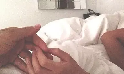 नाबालिक छात्र को रूम में ले जाकर महिला टीचर ने की शारीरिक संबंध बनाने की कोशिश, और फिर ...