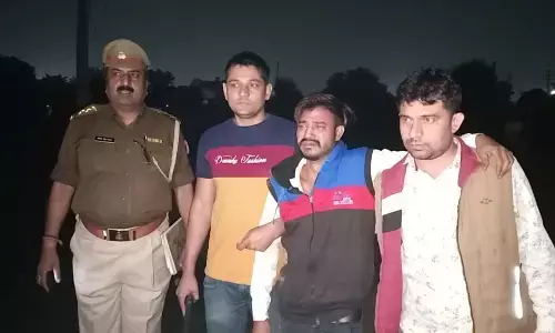 गाजियाबाद: डबल मर्डर केस में वांछित 25 हजार का ईनामी बदमाश पुलिस मुठभेड़ में गिरफ्तार