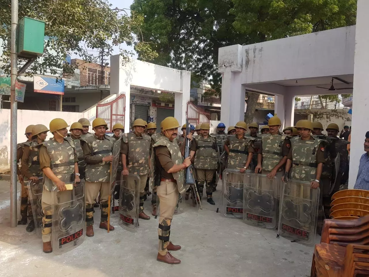 एसएसपी नोएडा ने परखी पुलिस की सक्रियता और तत्परता एसएसपी नोएडा ने परखी पुलिस की सक्रियता और तत्परता