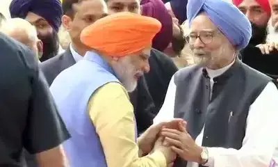 करतारपुर कॉरिडोर: जब पूर्व पीएम सरदार मनमोहन सिंह से पगड़ी पहने मिले प्रधानमंत्री नरेंद्र मोदी!