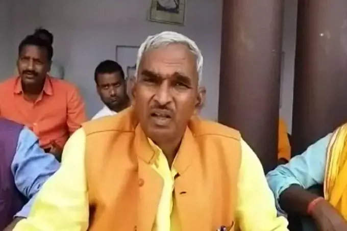 अयोध्या फैसला सुनाने वाले SC के 5 जजों को दिया जाए भारत रत्न: बीजेपी विधायक अयोध्या फैसला सुनाने वाले SC के 5 जजों को दिया जाए भारत रत्न: बीजेपी विधायक