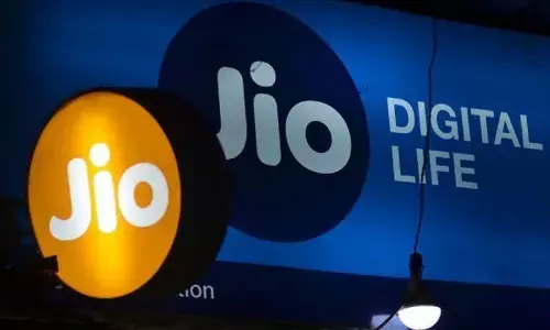 Reliance Jio ने नए प्लान्स ALL-IN-ONE का किया ऐलान, यहां देखें पूरी लिस्ट Reliance Jio ने नए प्लान्स ALL-IN-ONE का किया ऐलान, यहां देखें पूरी लिस्ट