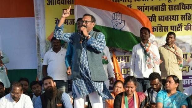 एक खदान मजदूर जो रातोरात CM बना और अब चुनाव मैदान से बाहर एक खदान मजदूर जो रातोरात CM बना और अब चुनाव मैदान से बाहर