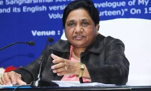 मायावती ने प्रियंका गाँधी को इस मामले में घसीटा! मायावती ने प्रियंका गाँधी को इस मामले में घसीटा!