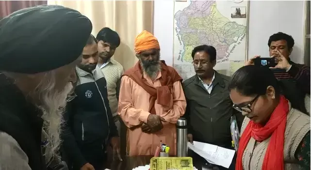 यूपी के बिजनौर में सिख समाज के बच्चों के पगड़ी पहनकर आने से मना किया, सिख समाज में रोष