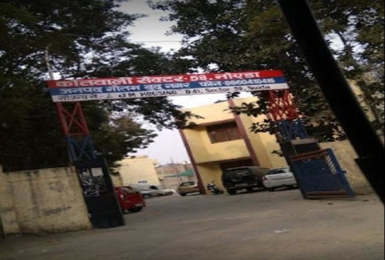 बिहार के पूर्व मुख्यमंत्री के फ्लैट में चोरी करने वाले तीन आरोपी दबोचे बिहार के पूर्व मुख्यमंत्री के फ्लैट में चोरी करने वाले तीन आरोपी दबोचे