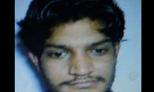 नोएडा : थाना-39 पुलिस ने गिरफ्तार किया एक शातिर वाछिंत अपराधी, कब्जे से लूट का एक मोबाइल बरामद नोएडा : थाना-39 पुलिस ने गिरफ्तार किया एक शातिर वाछिंत अपराधी, कब्जे से लूट का एक मोबाइल बरामद