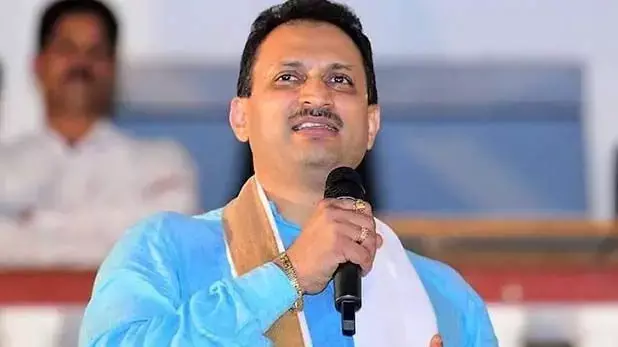 40 हजार करोड़ रुपये बचाने के लिए देवेंद्र फडणवीस ने ली थी शपथ, बीजेपी नेता अनंत हेगड़े का बड़ा बयान