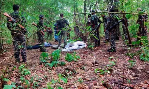 छत्तीसगढ़ मुठभेड़ जांच रिपोर्ट: माओवादी नहीं थे आदिवासी, फ़र्जी था मुठभेड़ !