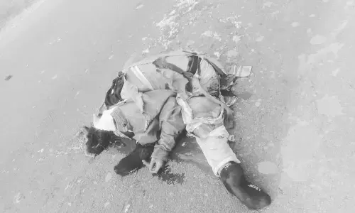 कटरा बिल्हौर हाइवे पर भीषण एक्सीडेंट में बाईक चालक की दर्दनाक मौत