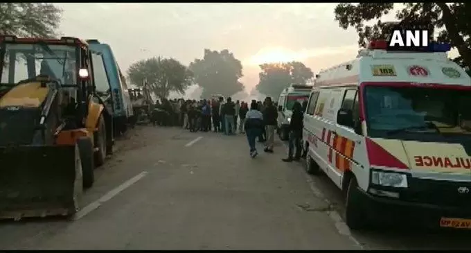 मध्य प्रदेश के रीवा के पास ट्रक बस की टक्कर, नौ की मौत 10 घायल