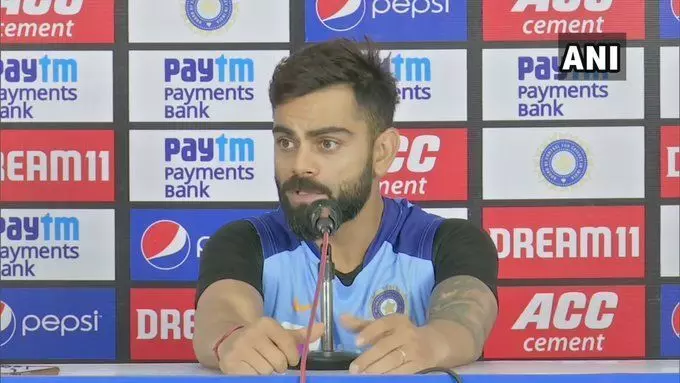 ऋषभ पंत को लेकर विराट कोहली ने तोड़ी चुप्पी, कही ये बात ऋषभ पंत को लेकर विराट कोहली ने तोड़ी चुप्पी, कही ये बात