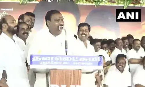 तमिलनाडु के BJP उपाध्यक्ष ने दिया पार्टी का छोड़ा दामन, इस पार्टी में हुए शामिल तमिलनाडु के BJP उपाध्यक्ष ने दिया पार्टी का छोड़ा दामन, इस पार्टी में हुए शामिल