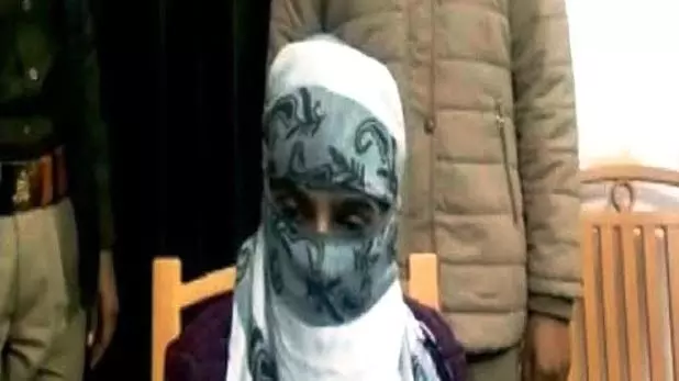 यूपी : प्रेमी के कहने पर लड़कों को गैंगरेप केस में फंसाया, ऐसे पकड़ा गया लड़की का झूठ यूपी : प्रेमी के कहने पर लड़कों को गैंगरेप केस में फंसाया, ऐसे पकड़ा गया लड़की का झूठ