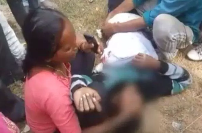 झारखंड विधानसभा चुनाव लाइव अपडेट: सिसई में बूथ पर पुलिस फायरिंग में 1 की मौत, पुलिसकर्मी समेत 6 घायल झारखंड विधानसभा चुनाव लाइव अपडेट: सिसई में बूथ पर पुलिस फायरिंग में 1 की मौत, पुलिसकर्मी समेत 6 घायल