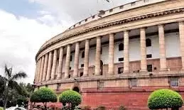 गृह मंत्री अमित शाह आज लोकसभा में पेश करेंगे नागरिकता संशोधन बिल,भाजपा-कांग्रेस समेत कई दलों ने जारी किए व्हिप