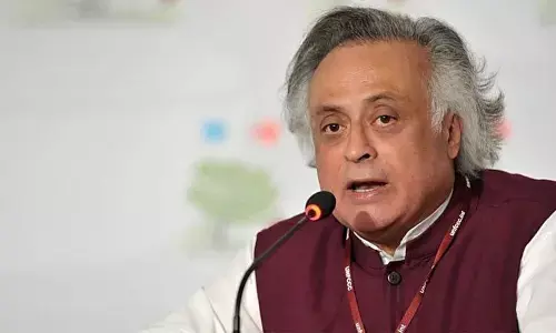 जयराम रमेश ने SC में डाली याचिका, कहा- खाद्य सुरक्षा कानून लागू करना है जरूरी जयराम रमेश ने SC में डाली याचिका, कहा- खाद्य सुरक्षा कानून लागू करना है जरूरी