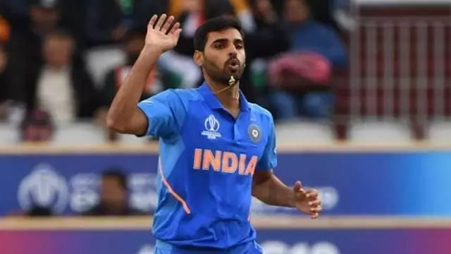 टीम इंडिया को झटका, भुवनेश्वर कुमार फिर हुए चोटिल, विवाद में रहे इस गेंदबाज को मिली जगह! टीम इंडिया को झटका, भुवनेश्वर कुमार फिर हुए चोटिल, विवाद में रहे इस गेंदबाज को मिली जगह!