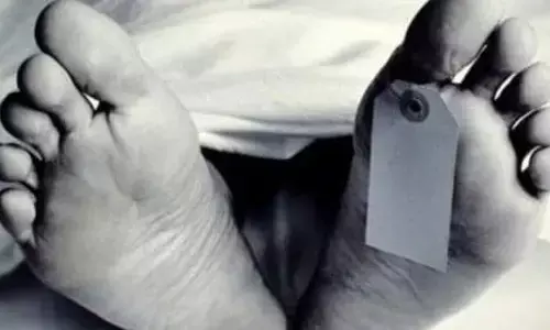 तमिलनाडु में दो परिवारों के 9 लोगों ने की आत्महत्या तमिलनाडु में दो परिवारों के 9 लोगों ने की आत्महत्या