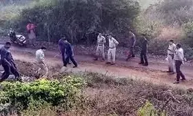 हैदराबाद गैंगरेप में आरोपी की पत्नी ने सरकार से कर दी बड़ी मांग, पति तो मर गए...?