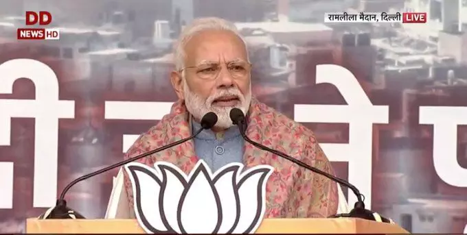 LIVE : पीएम ने दी विपक्ष को चुनौती, आप मोदी को गाली दो, विरोध करो, मोदी का पुतला जलाओ। लेकिन देश की संपत्ति मत जलाओं,