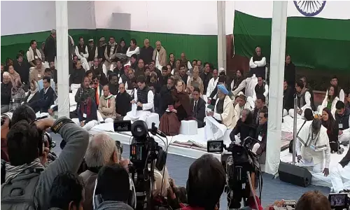 Live Updates: CAA рдХреЗ рдЦрд┐рд▓рд╛рдл рдХрд╛рдВрдЧреНрд░реЗрд╕ рдХрд╛ рд╕рддреНрдпрд╛рдЧреНрд░рд╣, рдЖрдЬ рдЬреЛ рдирд╛рдЧрд░рд┐рдХрддрд╛ рдкреВрдЫ рд░рд╣реЗ рд╣реИрдВ рд╡реЛ рдХреБрд░реНрдмрд╛рдиреА рджреЗрдиреЗ рдХреЗ рд╕рдордп рдХрд╣рд╛рдВ рдереЗ- рдЖрдЬрд╛рдж Live Updates: CAA рдХреЗ рдЦрд┐рд▓рд╛рдл рдХрд╛рдВрдЧреНрд░реЗрд╕ рдХрд╛ рд╕рддреНрдпрд╛рдЧреНрд░рд╣, рдЖрдЬ рдЬреЛ рдирд╛рдЧрд░рд┐рдХрддрд╛ рдкреВрдЫ рд░рд╣реЗ рд╣реИрдВ рд╡реЛ рдХреБрд░реНрдмрд╛рдиреА рджреЗрдиреЗ рдХреЗ рд╕рдордп рдХрд╣рд╛рдВ рдереЗ- рдЖрдЬрд╛рдж