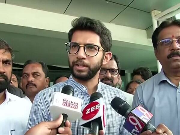 सीएम उद्धव ठाकरे के बेटे ने भाजपा पर लगाया बड़ा आरोप कहा- सत्ता में नहीं है पार्टी...इसलिए सीएम उद्धव ठाकरे के बेटे ने भाजपा पर लगाया बड़ा आरोप कहा- सत्ता में नहीं है पार्टी...इसलिए