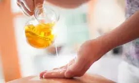 कड़ाके की ठंड में सर्दी-जुकाम से बचा सकते हैं ये 3 तरह के तेल कड़ाके की ठंड में सर्दी-जुकाम से बचा सकते हैं ये 3 तरह के तेल