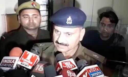 हर दौर में कोई एएसपी अखिलेश नारायण सिंह होगा और कोई कबीर ख़ान! हर दौर में कोई एएसपी अखिलेश नारायण सिंह होगा और कोई कबीर ख़ान!