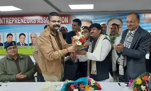 नोएडा जिले में अमन चैन बरकरार रखने के लिए एसएसपी वैभव कृष्ण सम्मानित