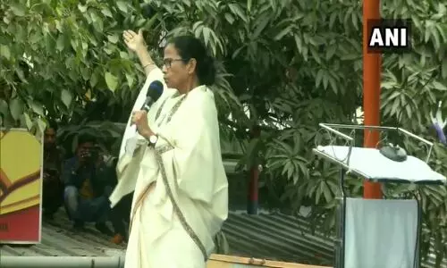 सीएए पर ममता का रुख हुआ हमलावर, भाजपा पर लगाया बड़ा आरोप सीएए पर ममता का रुख हुआ हमलावर, भाजपा पर लगाया बड़ा आरोप
