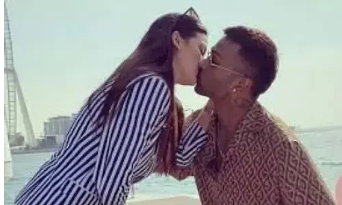 हार्दिक की हो गई नताशा, ससुर बोले अच्छी लड़की है लेकिन... हार्दिक की हो गई नताशा, ससुर बोले अच्छी लड़की है लेकिन...