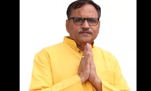 जनता की आवाज बनकर जनता के साथ खडे है महेश जोशी जनता की आवाज बनकर जनता के साथ खडे है महेश जोशी