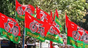 यूपी: फरार सपा के पूर्व विधायक पर एक लाख का इनाम घोषित यूपी: फरार सपा के पूर्व विधायक पर एक लाख का इनाम घोषित